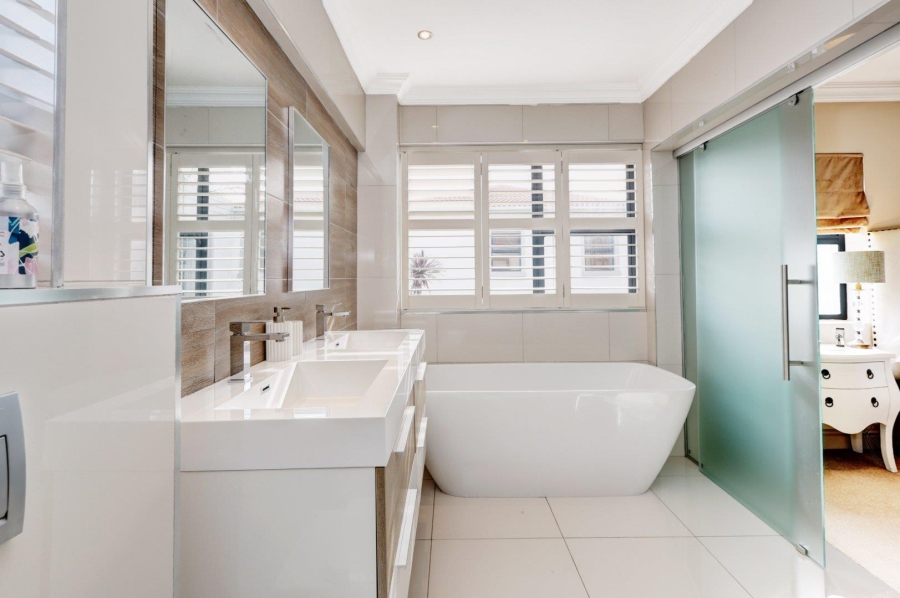 3 Bedroom Property for Sale in Plattekloof Western Cape